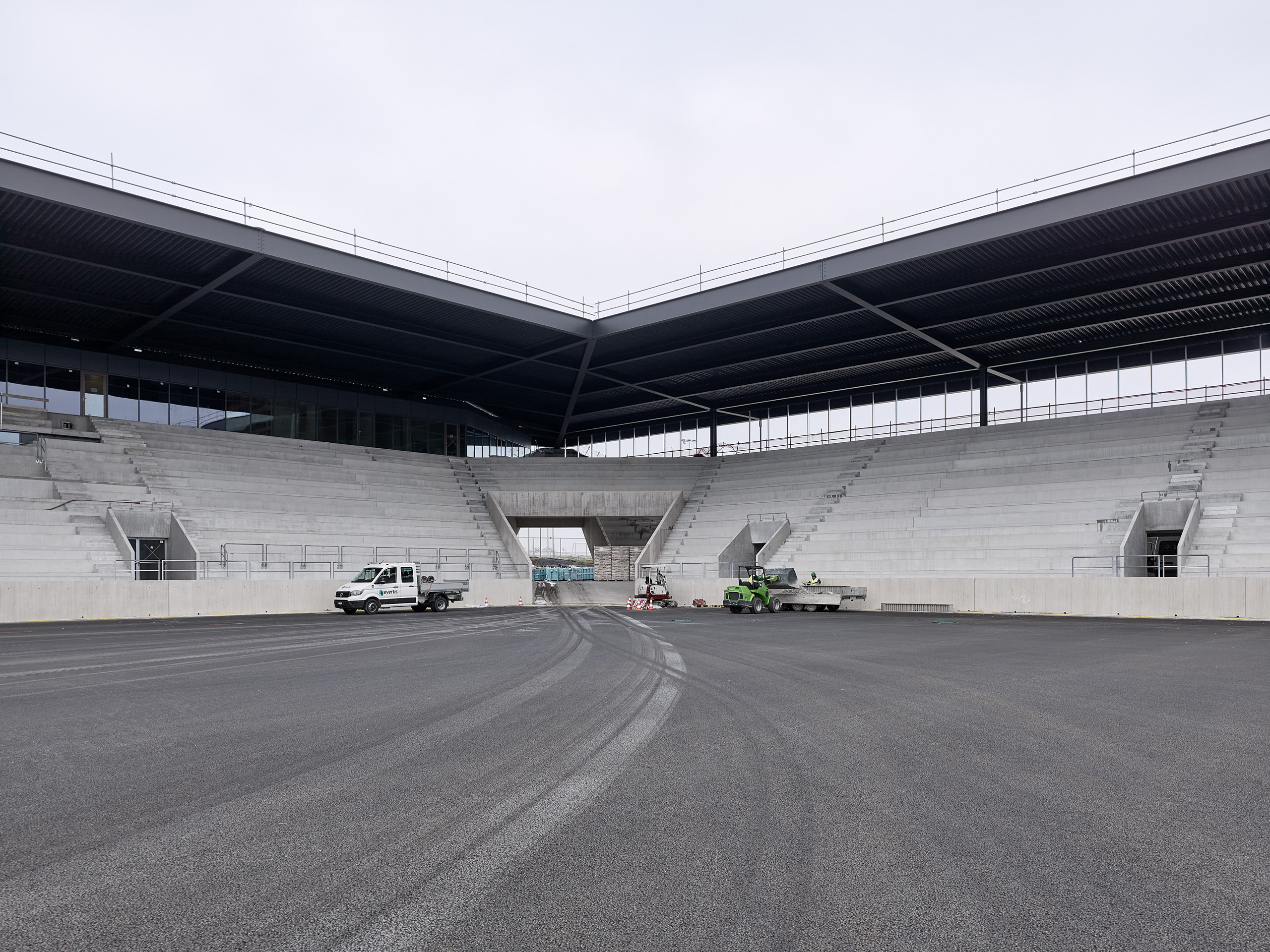 Stade de la Tuilière, Lausanne